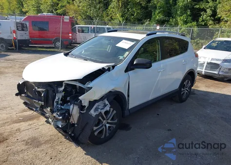 2016 Toyota Rav4 Le z USA, uszkodzony, nr VIN JTMZFREV4GD082977